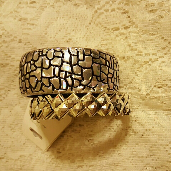 2 pc bangle bracelets - Picture 3 of 3