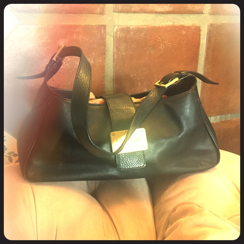 Black leather Kenneth Cole purse