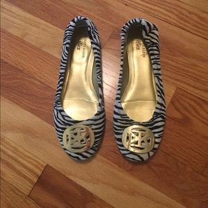 Anne Klein iflex Zebra Printed Flats