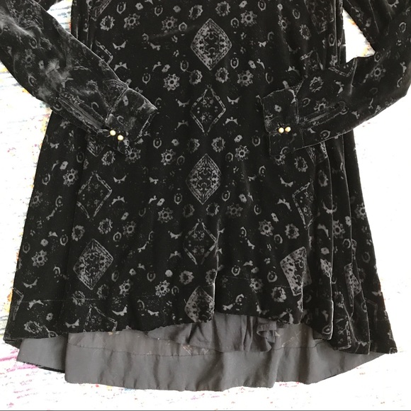 Free People Tops - FP velvet tunic!