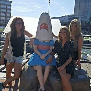 Meet your Posher, Carly