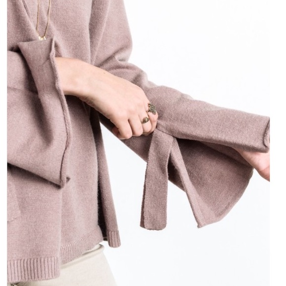 LAST DAY! 2 Left❗️5🌟Bell Tie Sleeve Mauve Sweater - Picture 4 of 7