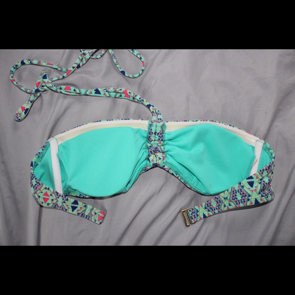 String Bikini - Picture 2 of 3