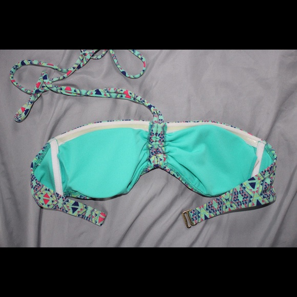 String Bikini - Picture 2 of 3