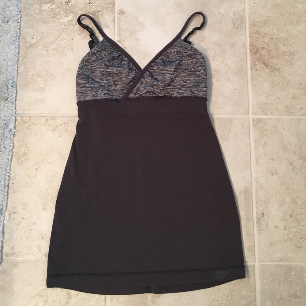 Lululemon tank