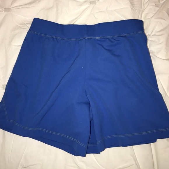 Nike shorts - Picture 2 of 3
