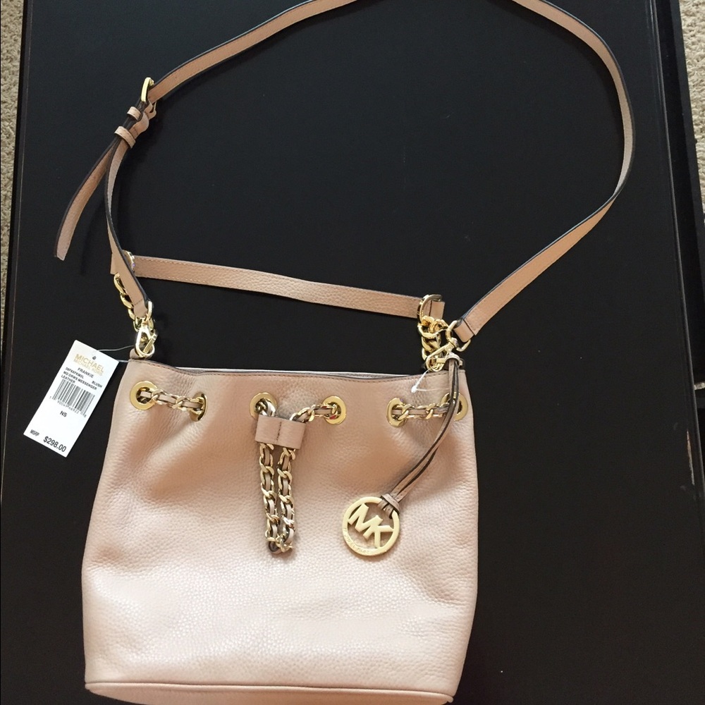 SOLD⚡️NWT ✨MK Frankie✨ Messenger bag