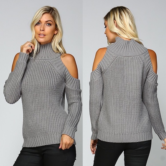 Bellanblue Tops - 1 HR SALEDEE Textured Sweater - GREY