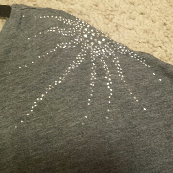 Express Grey T Shirt - Picture 3 of 3