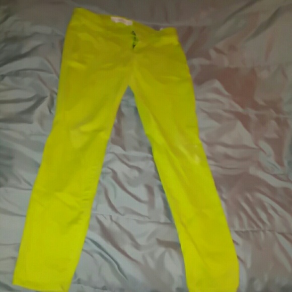 Hollister Jeans - Picture 2 of 2