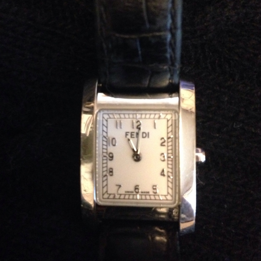 FENDI watch with leather band