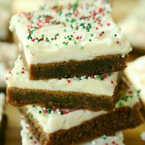 Meet your Posher, Mona