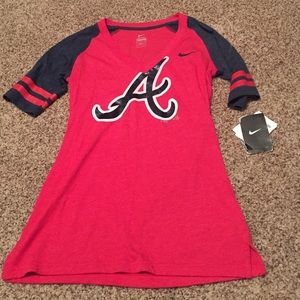 Nike Atlanta Braves V-neck Tee!