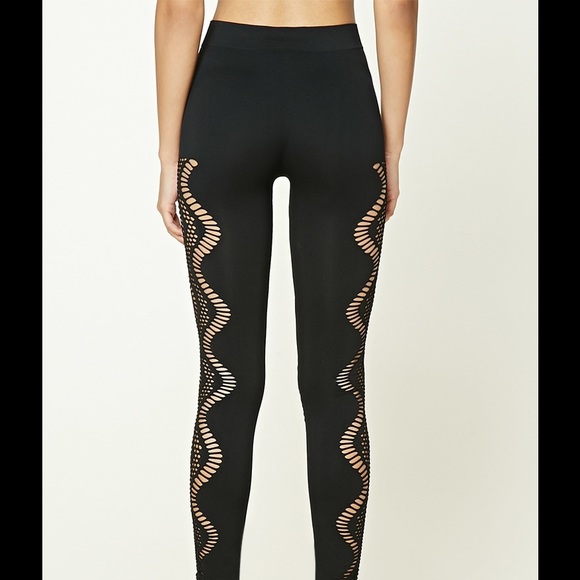 LAST PAIR🌺 Cutout leggings - Picture 2 of 4