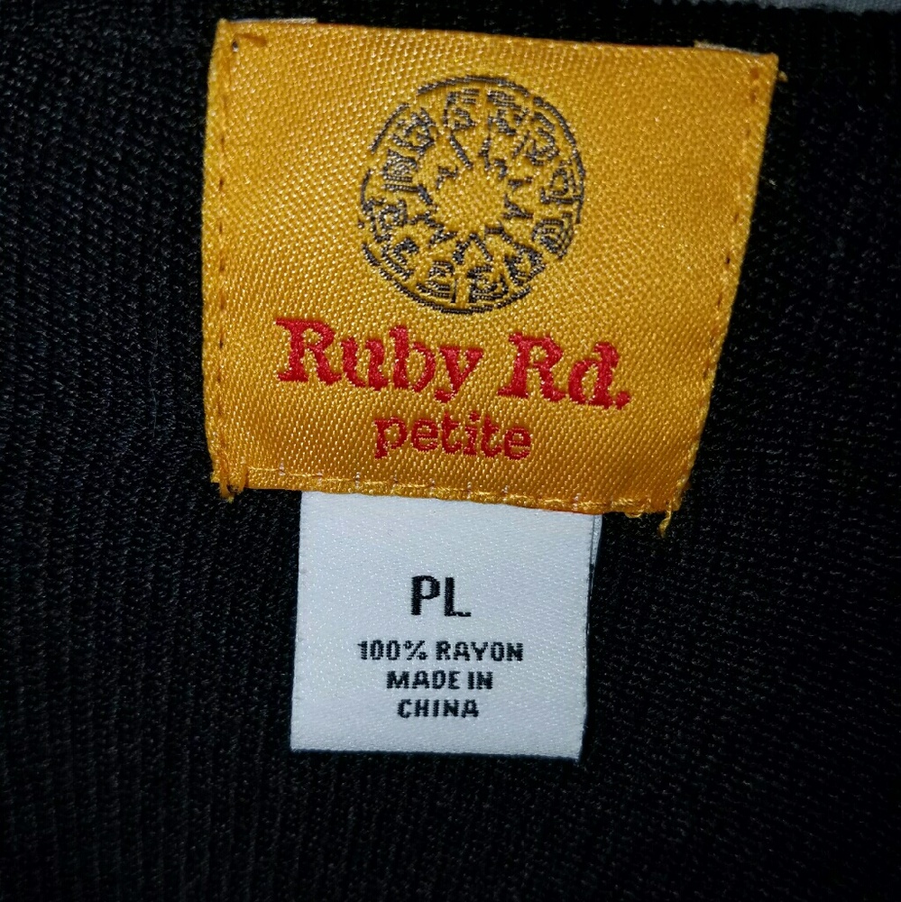 Ruby Rd petite women's top - Picture 3 of 4