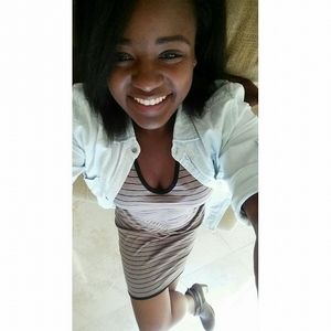 Meet your Posher, Desiree