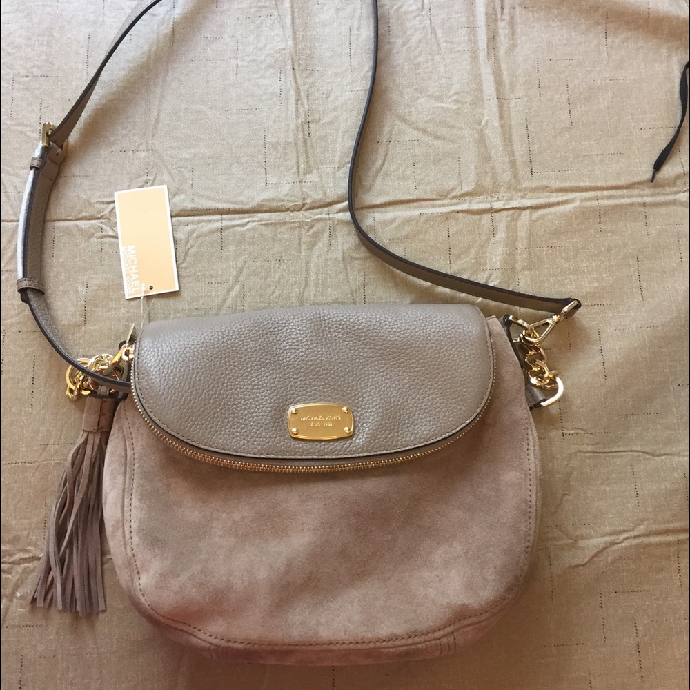 FLASHSALE⚡️NWT 💕MK Bedford💕 Crossbody