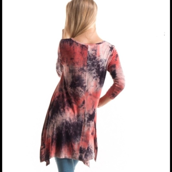 Tie Dye Sharkbite Tunic โก๏ธ 2X HP - Picture 4 of 5