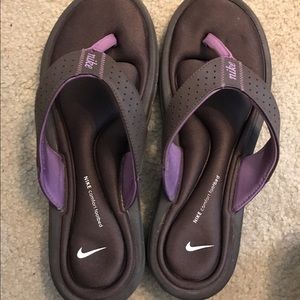 Nike flip flops