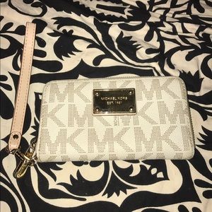 Michael Kors White Wristlet