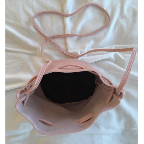 Beige Bucket Bag Vegan Leather Tassels - Picture 4 of 4