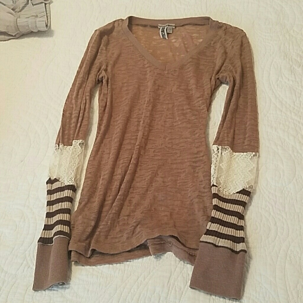 BKE long sleeve top