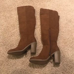 Over the knees brown boots!