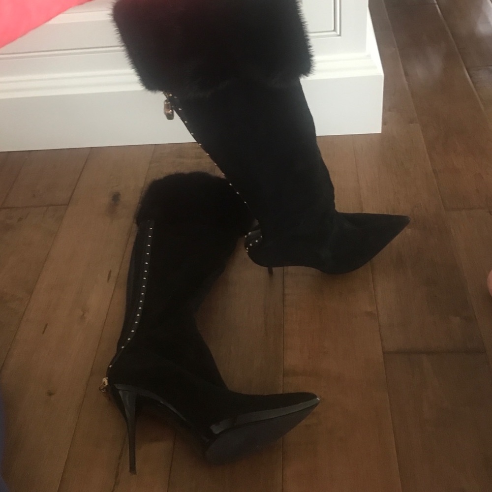 Gucci black suede/fur boots