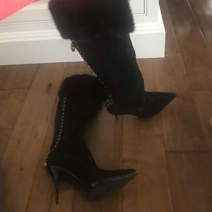 Gucci black suede/fur boots