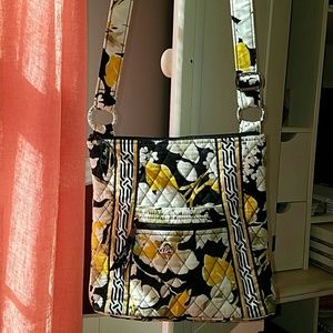 1 Day Sale!!VERA BRADLEY HIPSTER