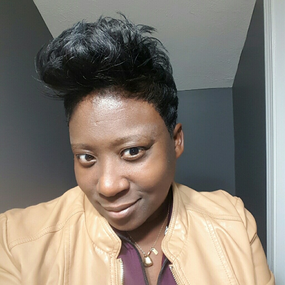 Meet your Posher, April