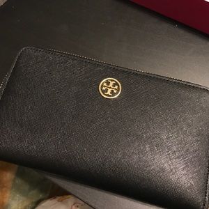 Gently Used Tory Burch Wallet