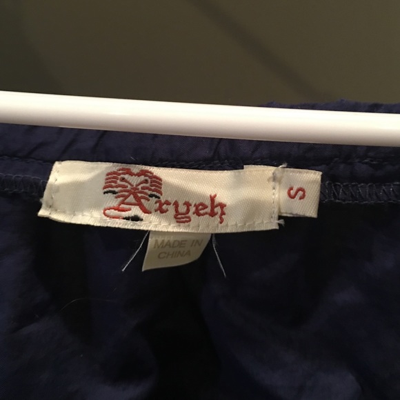 Top - Picture 3 of 3