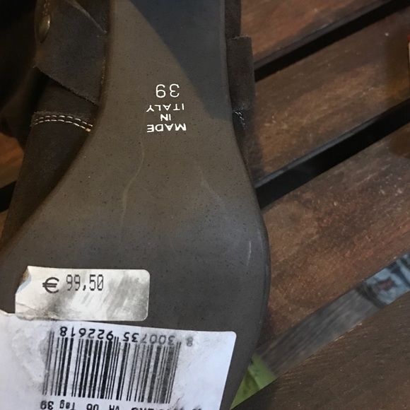 Brown Suede Heel Boots - Picture 2 of 2