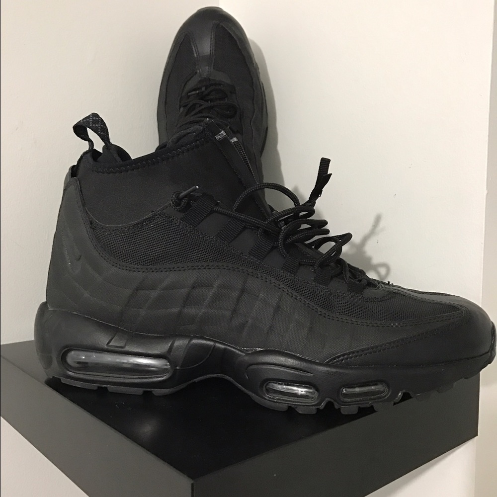 NIKE AIR MAX 95 SNEAKERBOOTS BLACK MENS SIZE 11