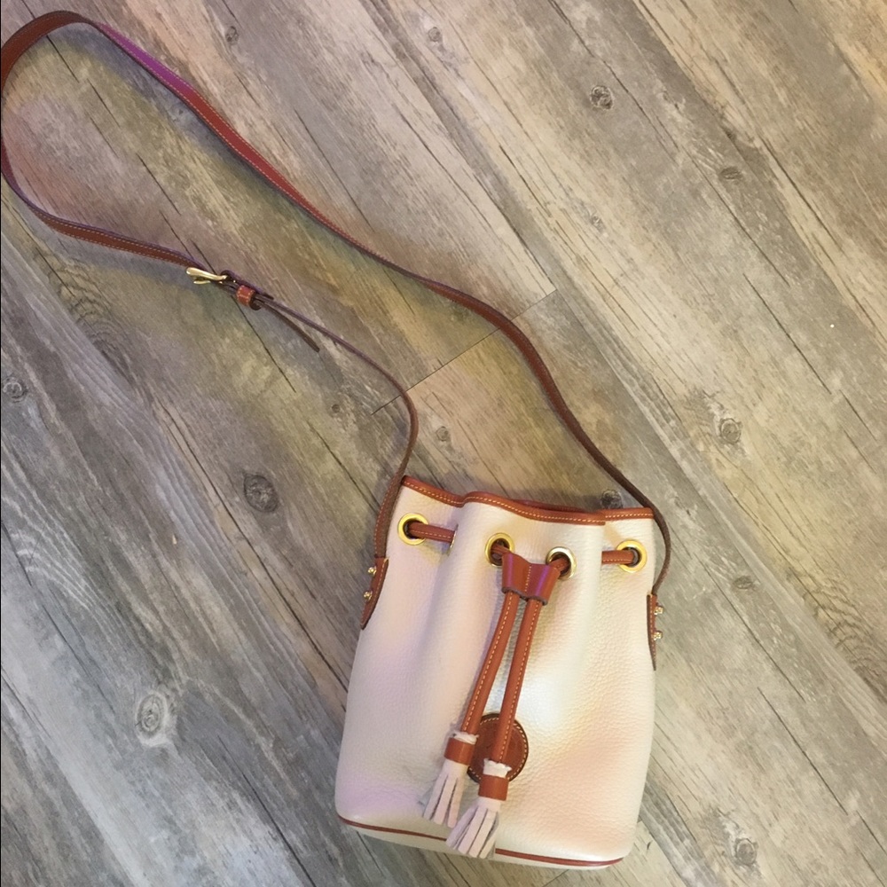 Vintage Dooney and Bourke cross body