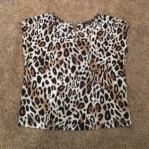 Short sleeve cheetah shirt