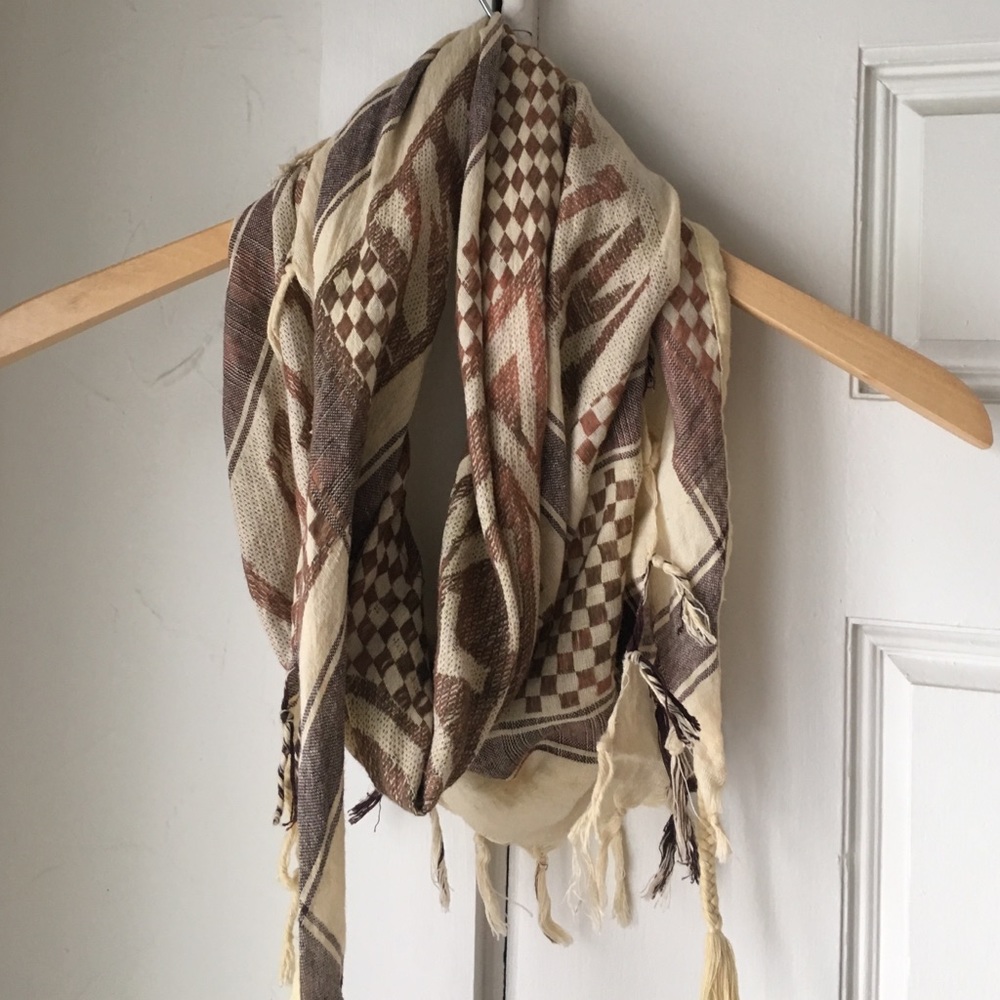 Diesel triangle scarf