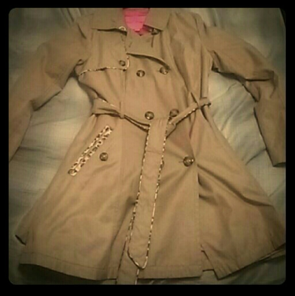 Besty Johnson Trench coat