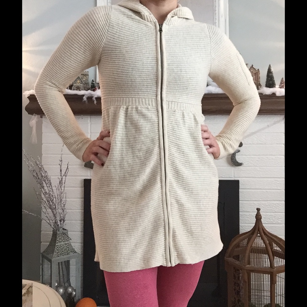 Athleta oatmeal sweater