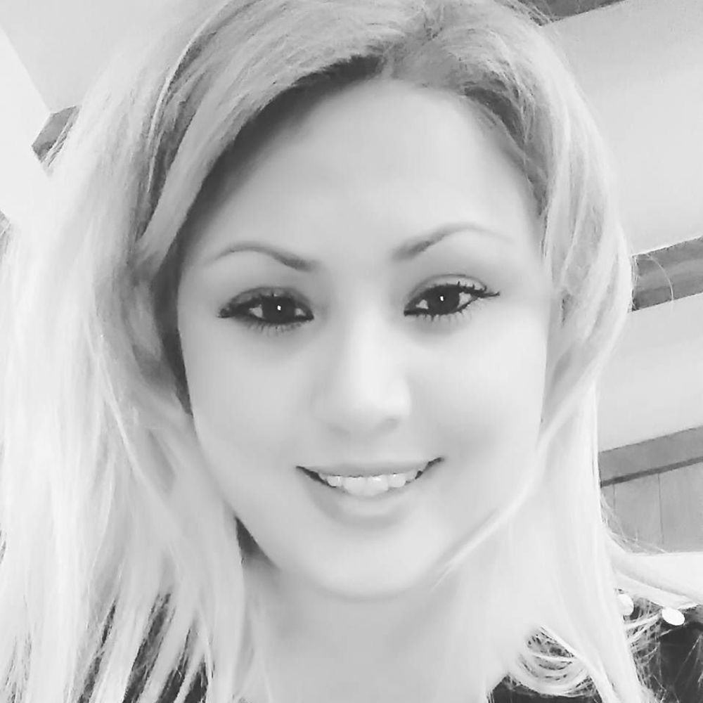 Meet your Posher, Rosana