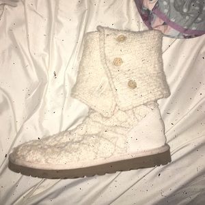 Ivory sweater uggs