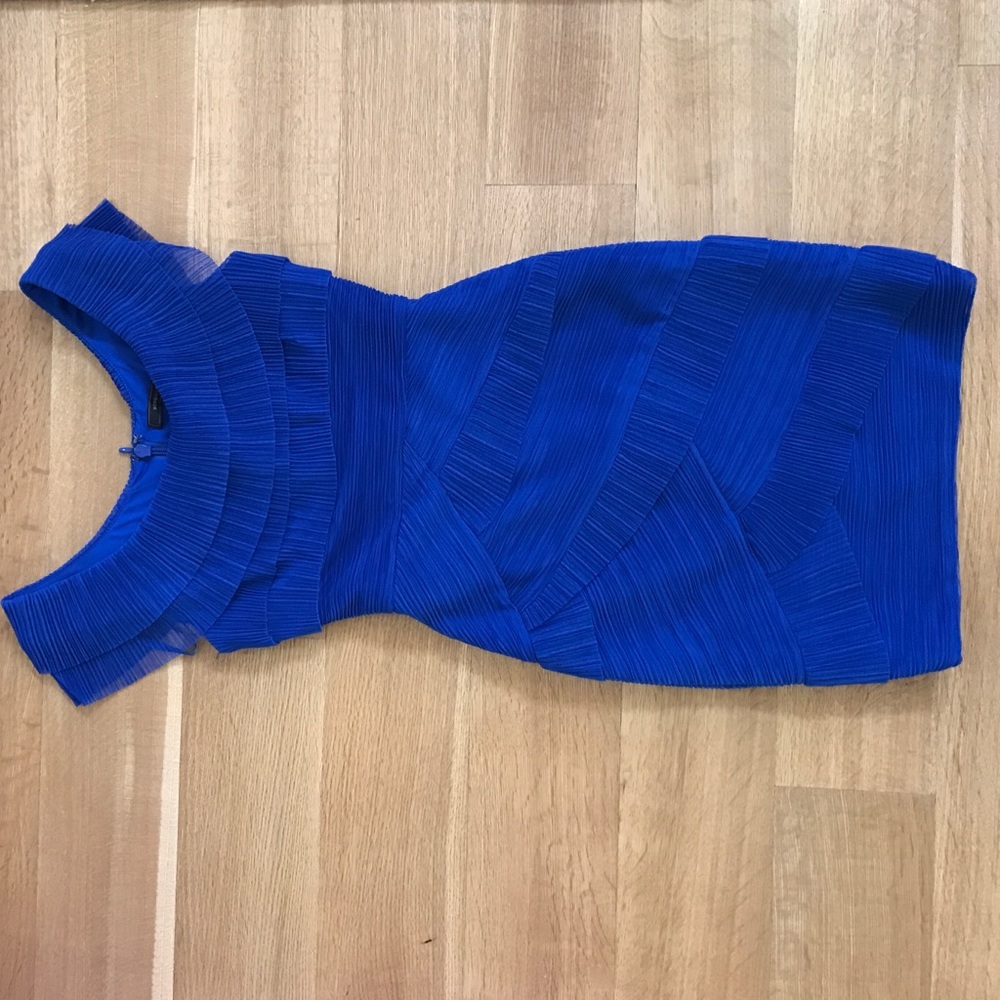 💥🌟💥ON SALE BCBG body con cocktail dress.