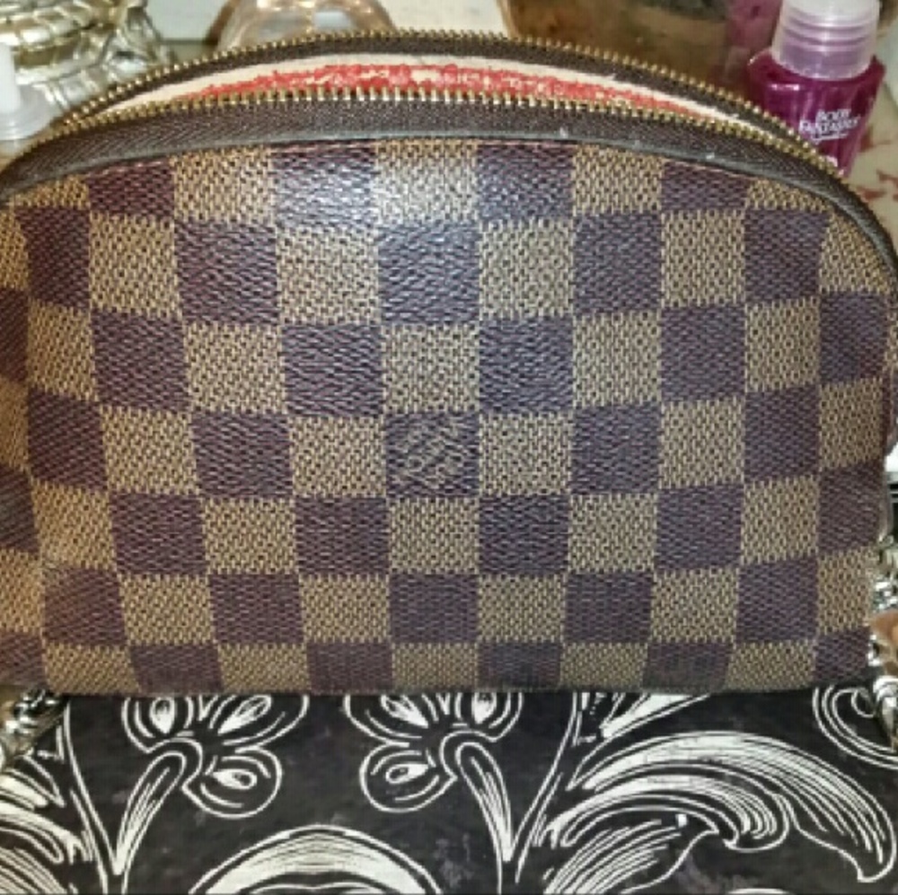 Authentic Louis Vuitton Damier Pouch