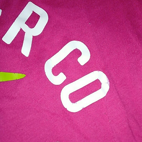 Hollister shirt - Picture 3 of 3