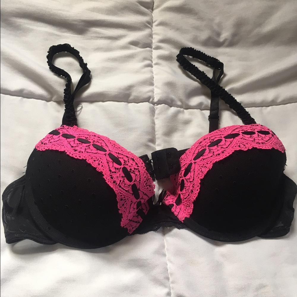 NWOT black and pink push up bra