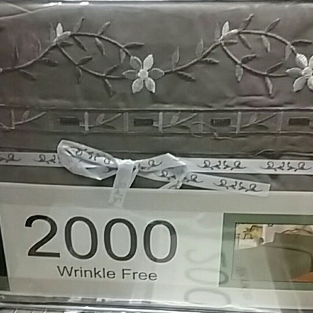 Queen bedsheets 2000 thread soft light brown