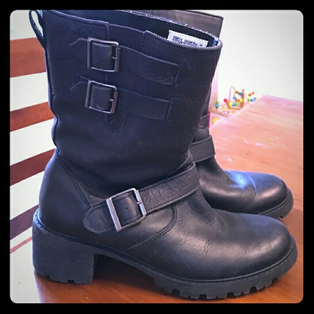 TRADE Waterproof Rockport boots
