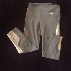 A&F Active - Cropped running leggings