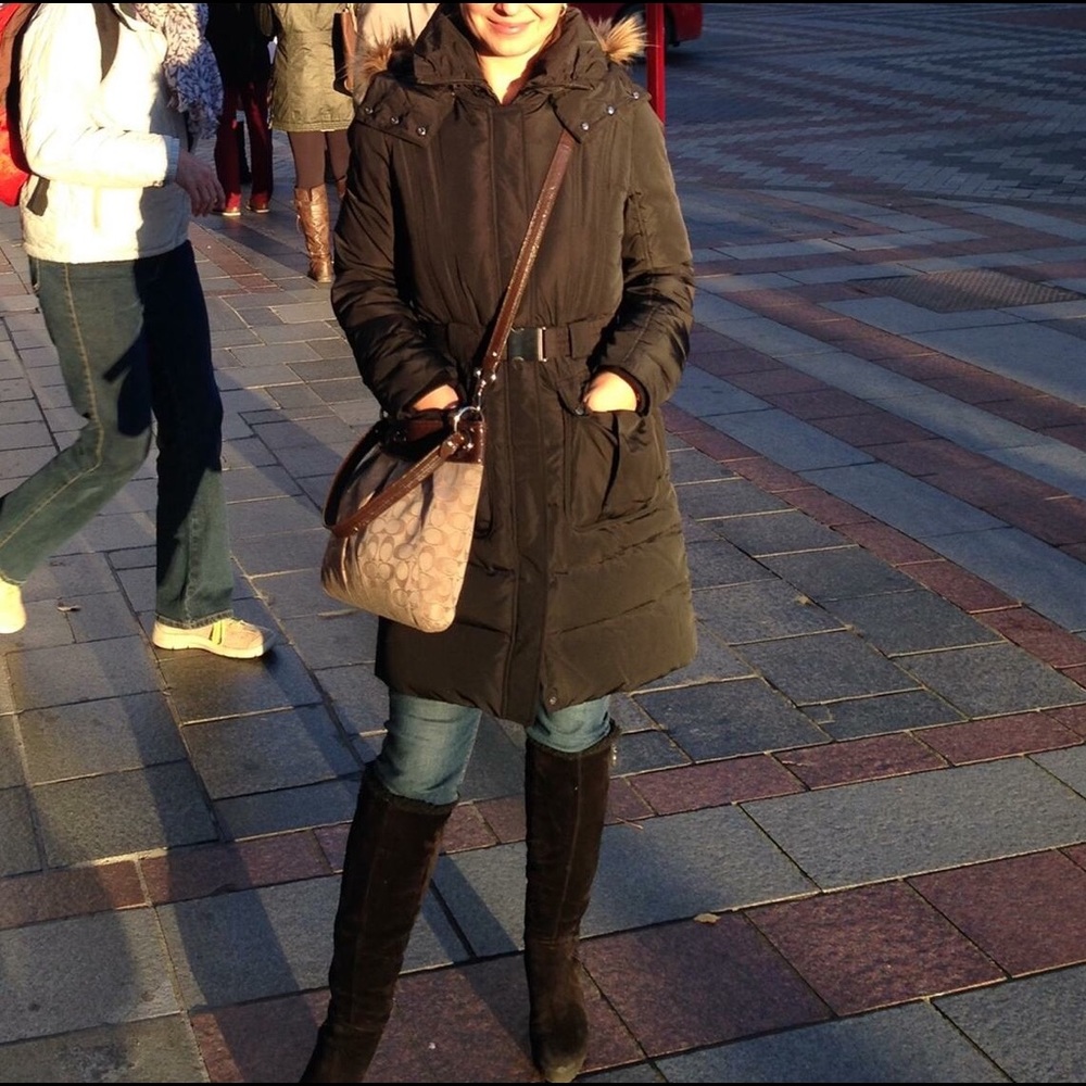 Warm coat Cole Haan.